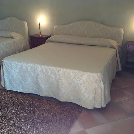 Locanda San Lorenzo Roddino Habitación foto