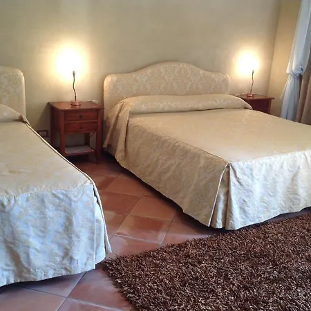 Locanda San Lorenzo Roddino Habitación foto