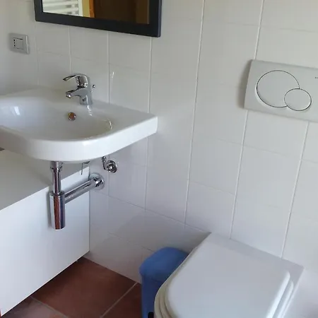 Locanda San Lorenzo Roddino Habitación foto