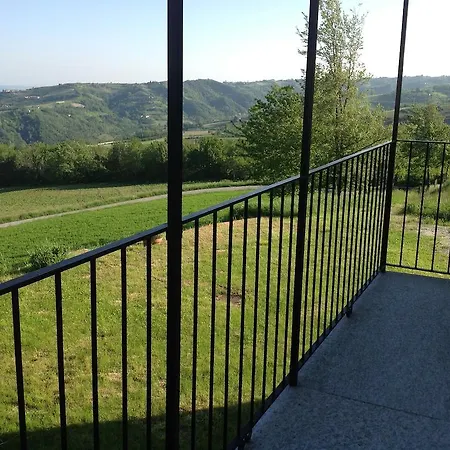 Locanda San Lorenzo Roddino Habitación foto